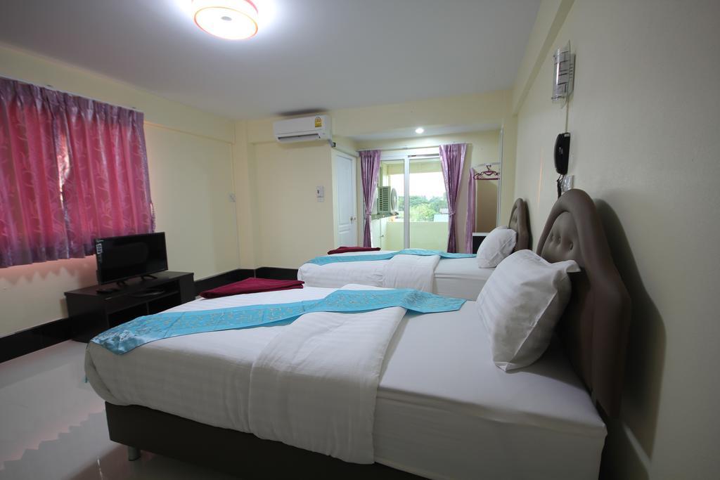 Windsor Resort Lop Buri Buitenkant foto