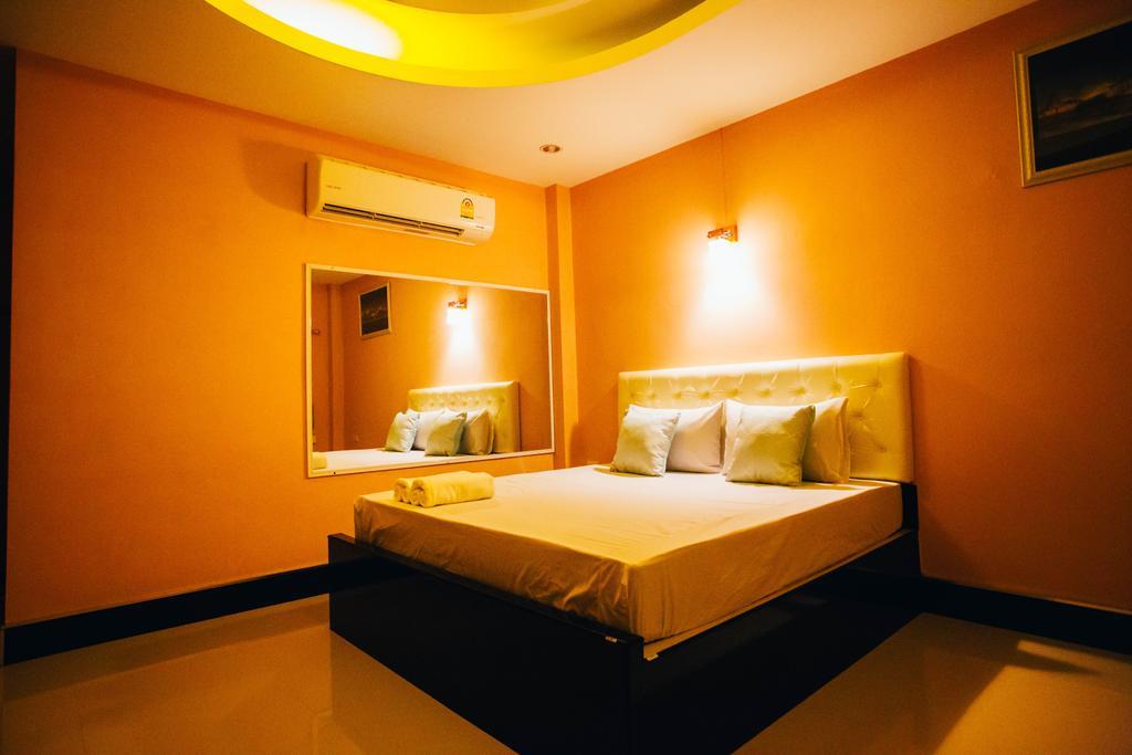 Windsor Resort Lop Buri Buitenkant foto
