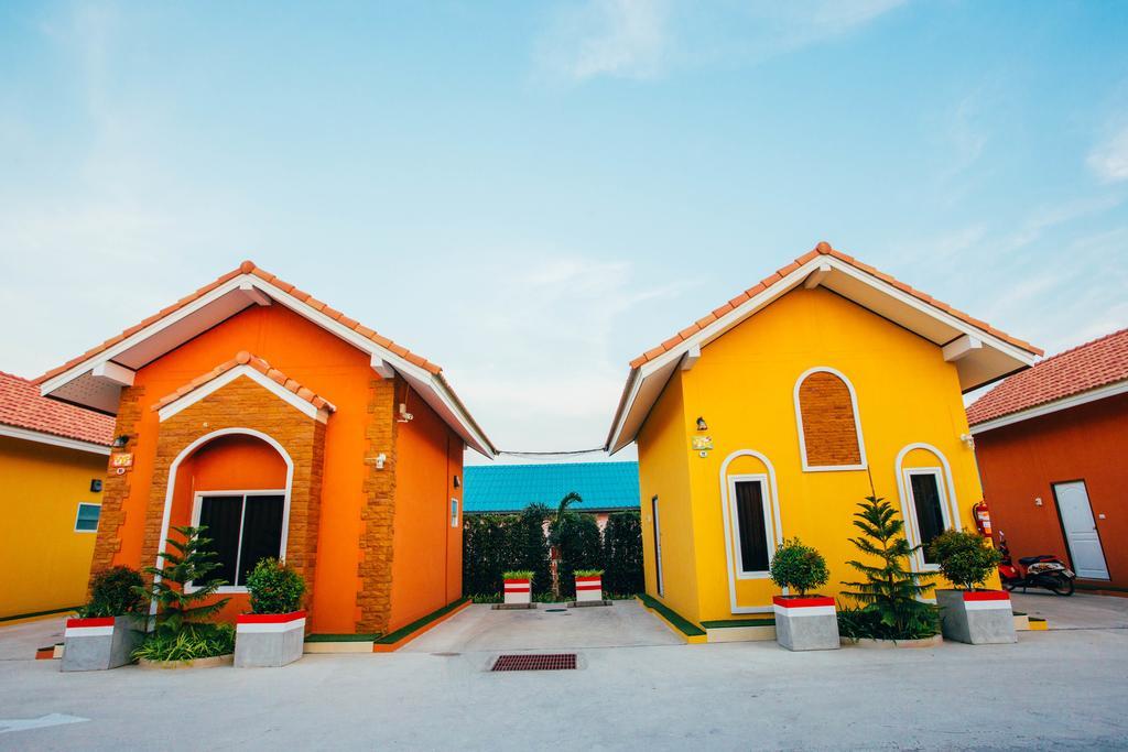 Windsor Resort Lop Buri Buitenkant foto